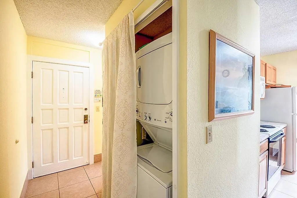 Great Value! Beach & Ocean View Condo! - Kona Reef B-21 At Park & Next To Road Kailua-Kona
