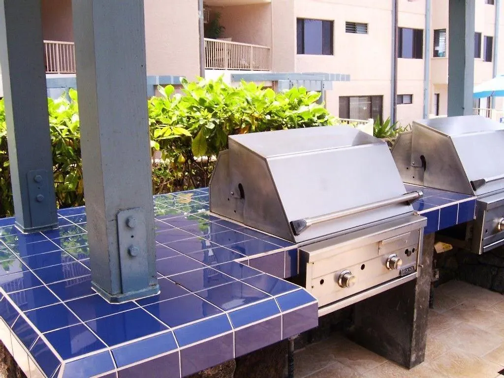 Great Value! Beach & Ocean View Condo! - Kona Reef B-21 At Park & Next To Road Kailua-Kona