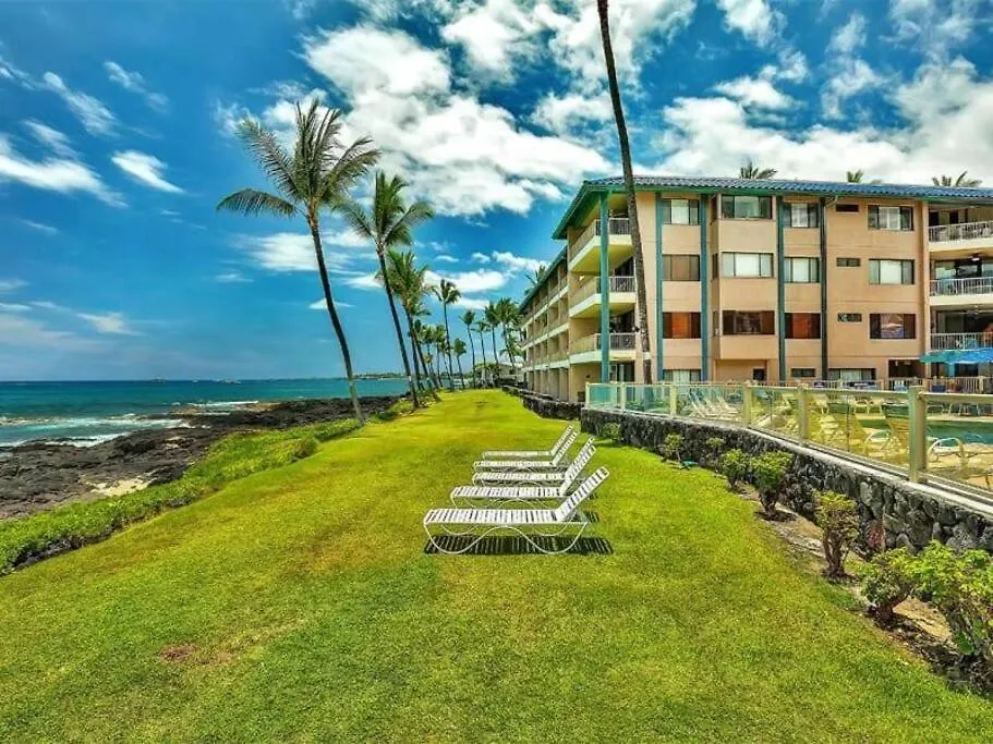 Great Value! Beach & Ocean View Condo! - Kona Reef B-21 At Park & Next To Road Kailua-Kona 0*,  United States